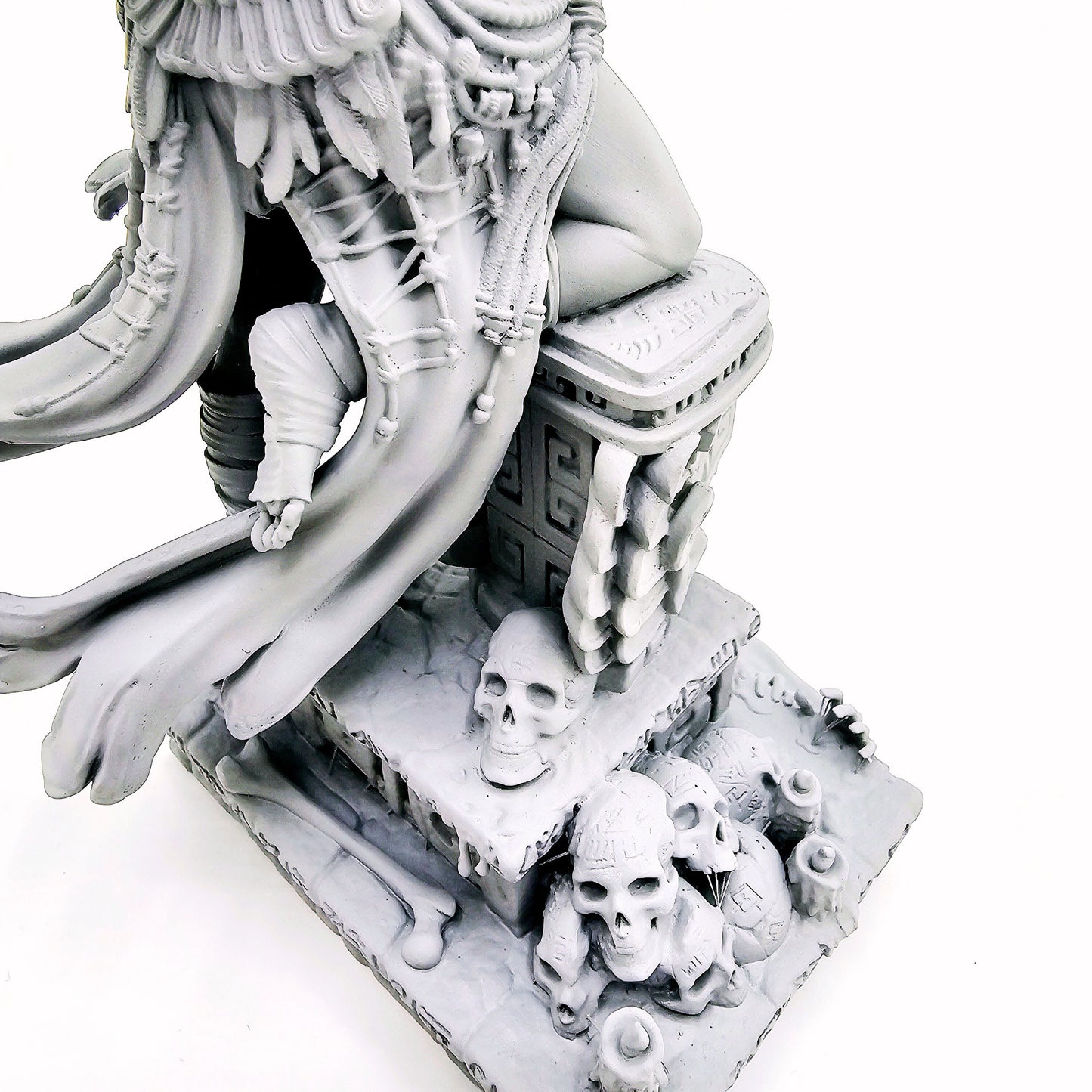 🔱 Tribal Priestess of the Cursed River – Ultra-Detail Miniature for Painting & Assembly 🔱